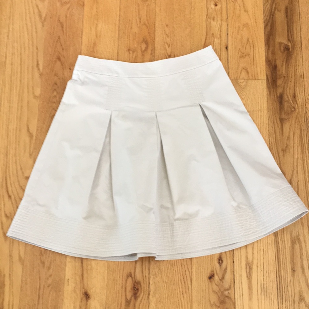 Pleated khaki skirt